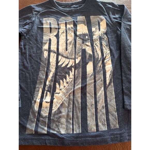 Boys M/M 7/8 The Children's Place Gray Long Sleeve Dino Shirt - Picture 2 of 3